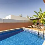 Vila Mares *