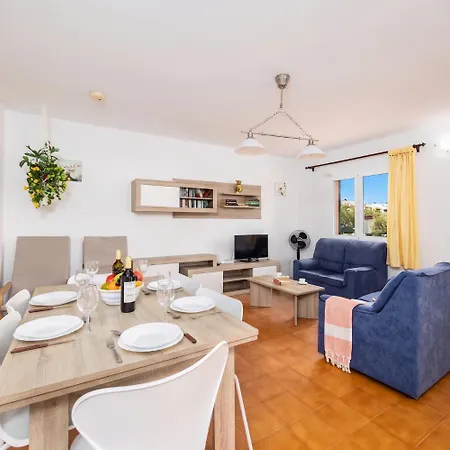 Villa Mares *